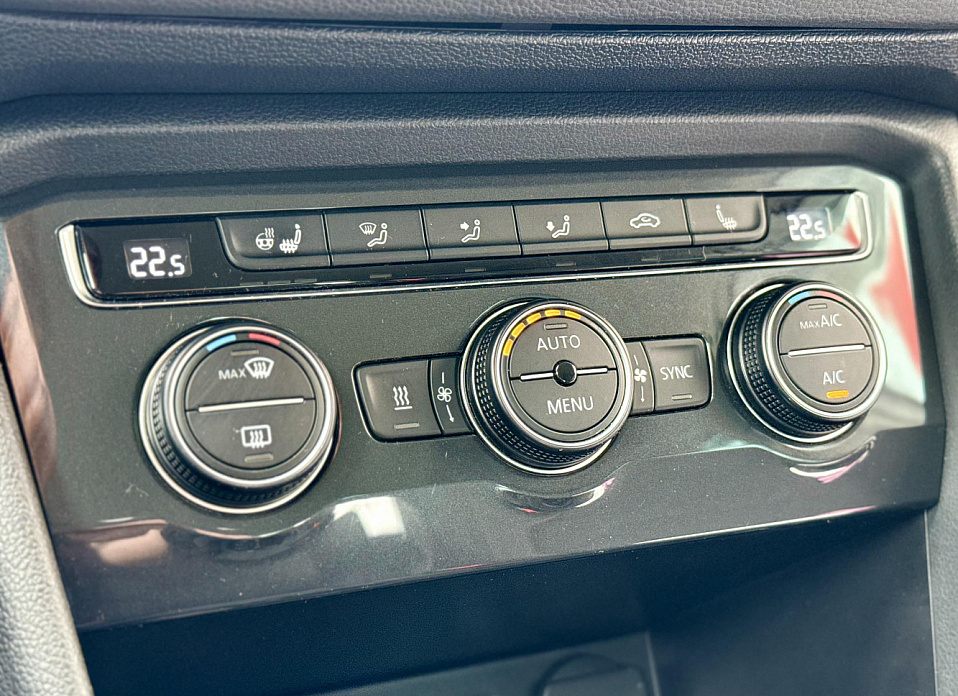 Volkswagen Tiguan, II 2.0d AMT (150 л.с.) 4WD