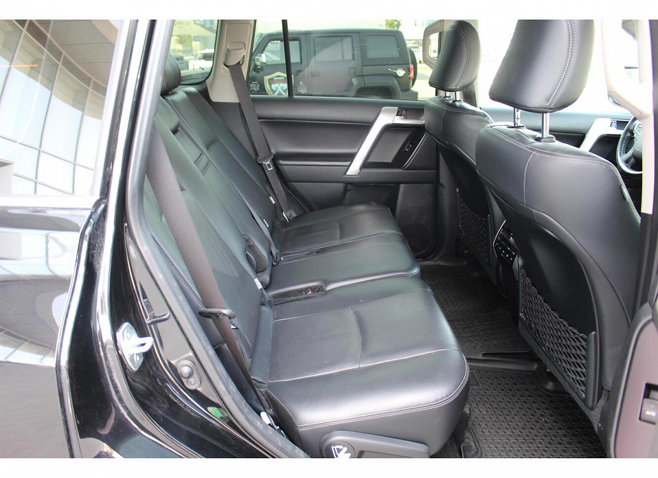 Toyota Land Cruiser Prado, 150 Series Рестайлинг 2 2.8d AT (177 л.с.) 4WD
