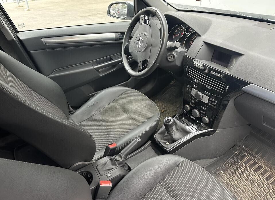 Opel Astra, H Рестайлинг 1.6 MT (115 л.с.)