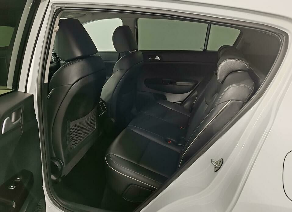 Kia Sportage 2.4 AT (184 л.с.) 4WD