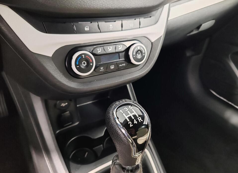 LADA (ВАЗ) Vesta SW Cross 1.8 MT (122 л.с.)