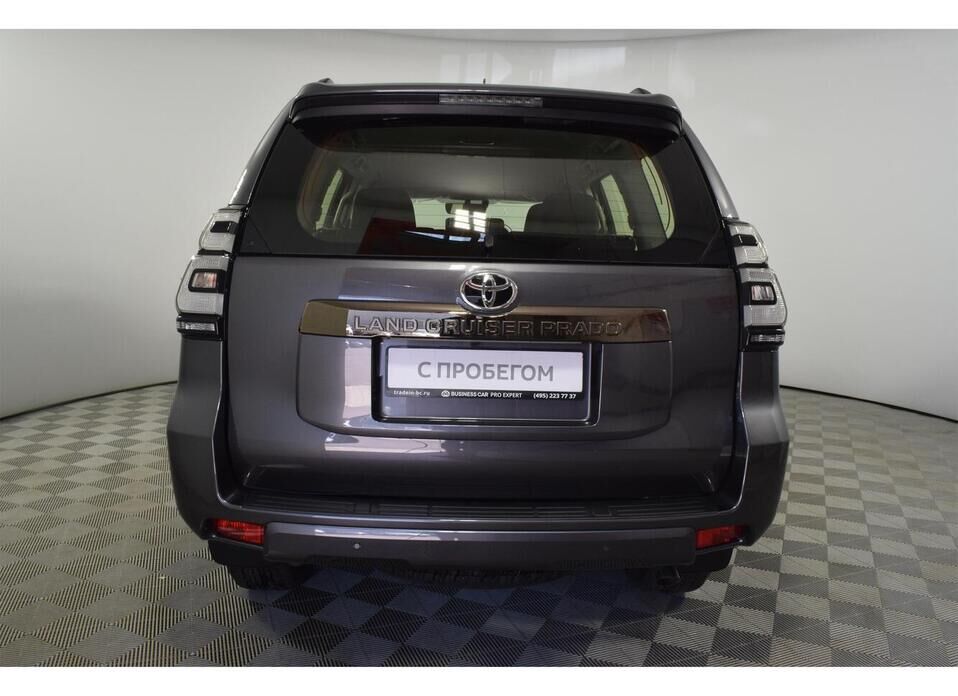 Toyota Land Cruiser Prado, 150 Series Рестайлинг 3 2.8d AT (200 л.с.) 4WD