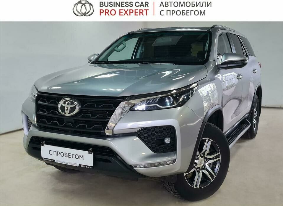 Toyota Fortuner 2.8d AT (200 л.с.) 4WD