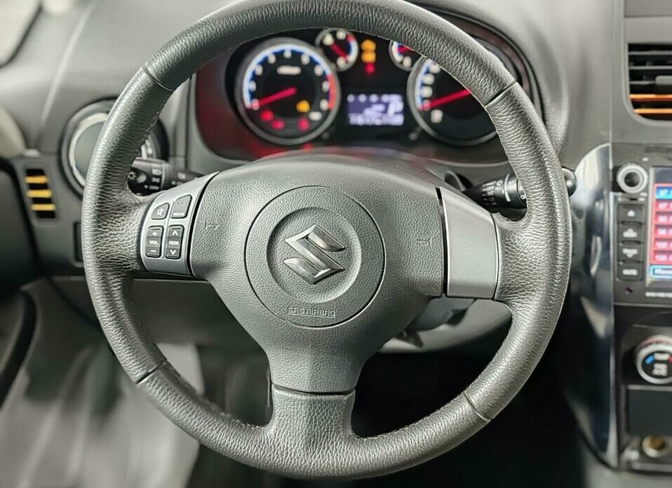 Suzuki SX4 1.6 AT (112 л.с.) 4WD