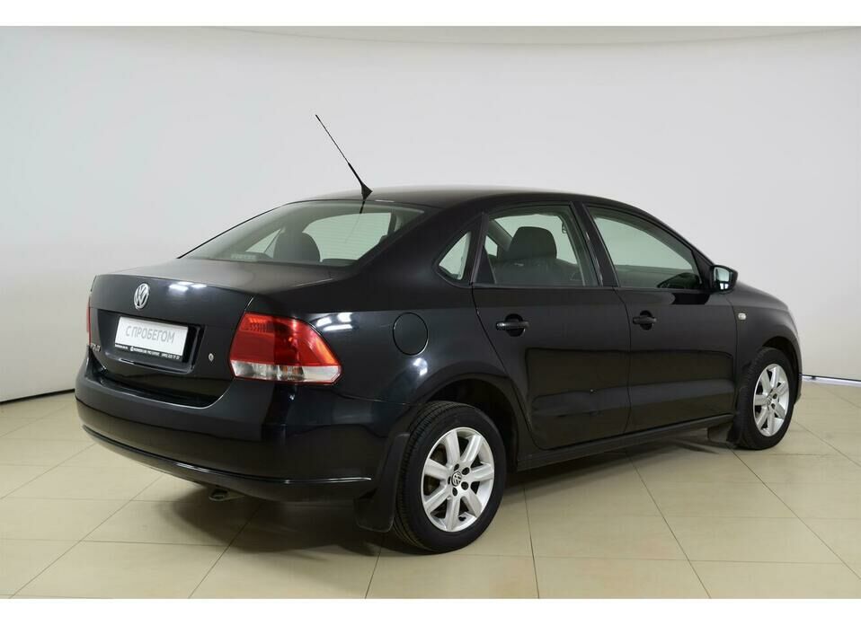 Volkswagen Polo 1.6 AT (105 л.с.)