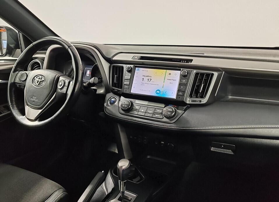 Toyota RAV4, IV (XA40) Рестайлинг 2.0 CVT (146 л.с.) 4WD