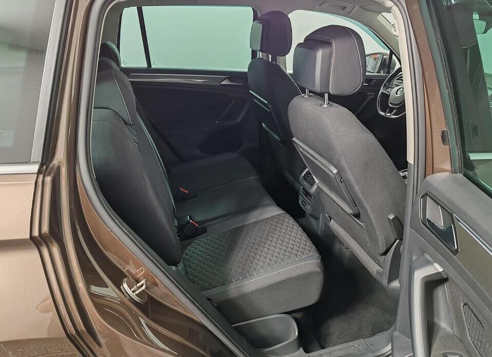 Volkswagen Tiguan, II 2.0d AMT (150 л.с.) 4WD