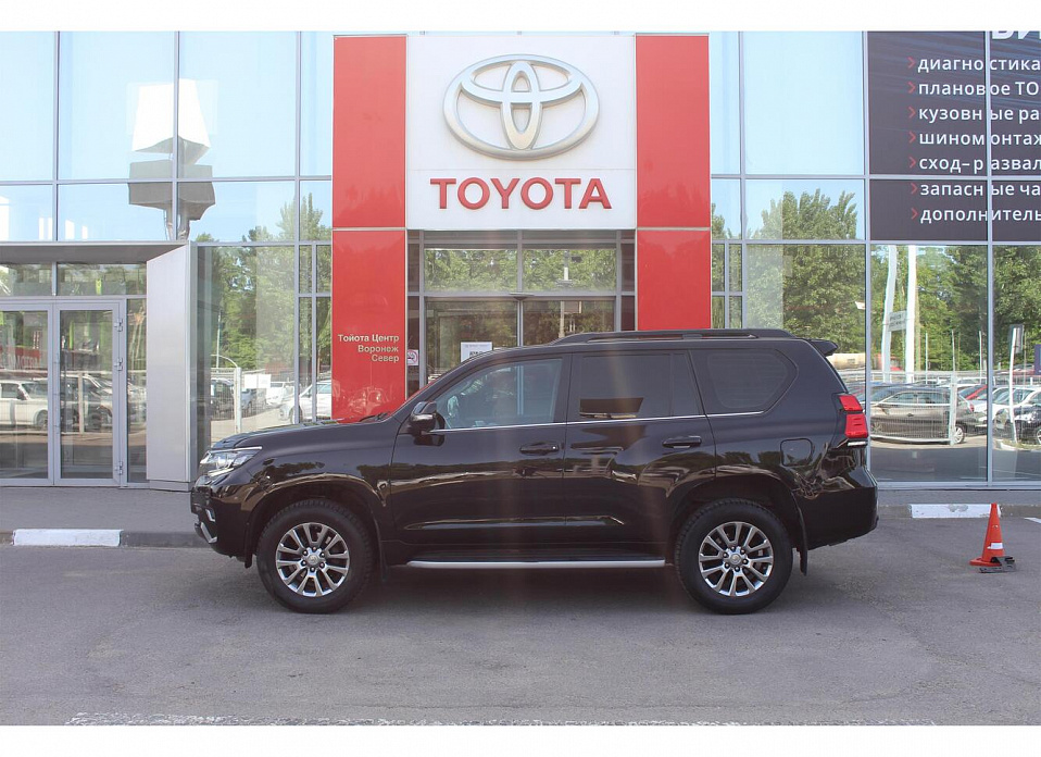 Toyota Land Cruiser Prado, 150 Series Рестайлинг 2 2.8d AT (177 л.с.) 4WD