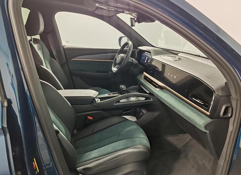 Geely Monjaro 2.0 AT (238 л.с.) 4WD