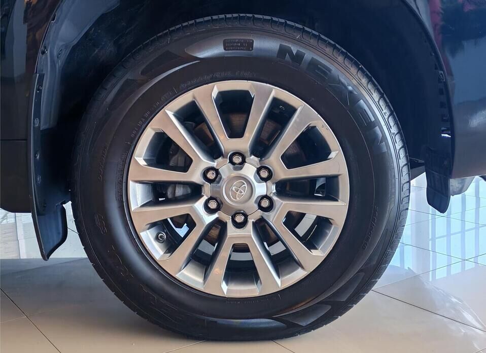 Toyota Land Cruiser Prado, 150 Series Рестайлинг 2 2.8d AT (177 л.с.) 4WD
