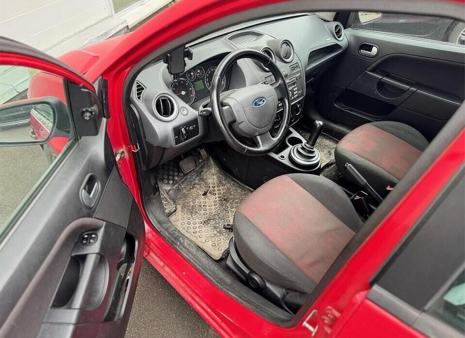 Ford Fiesta 1.4 AMT (80 л.с.)