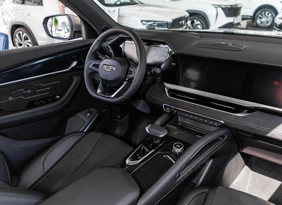 Geely Monjaro, I 2.0 AT (238 л.с.) 4WD