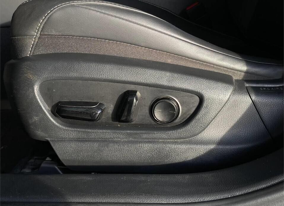 Lexus ES, VII 250 2.5 AT (200 л.с.)