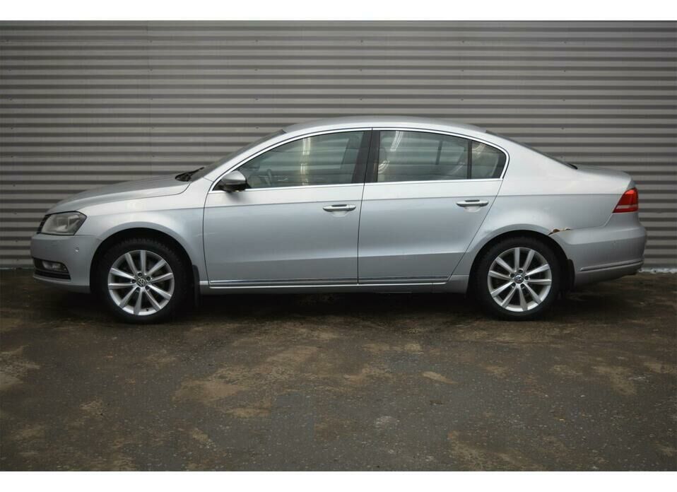 Volkswagen Passat 1.8 AMT (152 л.с.)