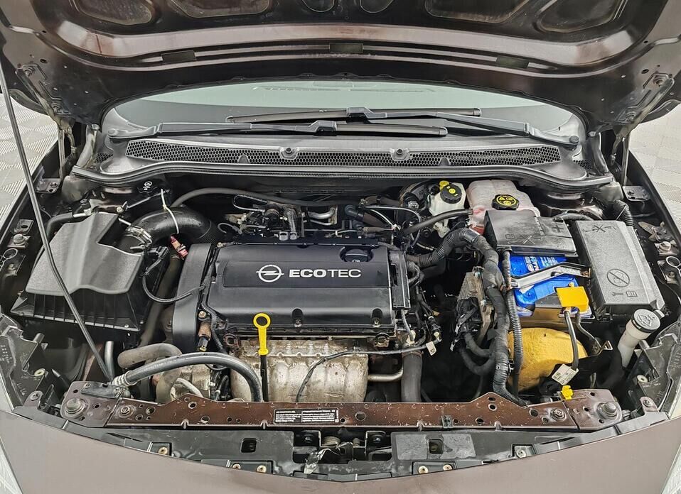 Opel Astra 1.6 MT (115 л.с.)