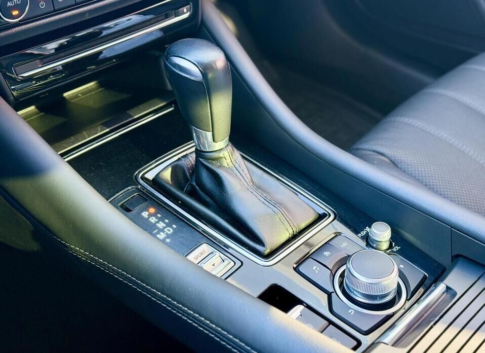 Mazda 6, III (GJ) Рестайлинг 2 2.0 AT (150 л.с.)