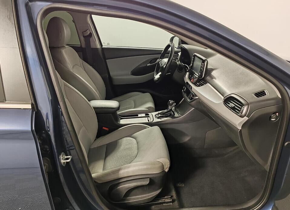 Hyundai i30, III 1.4 AMT (140 л.с.)