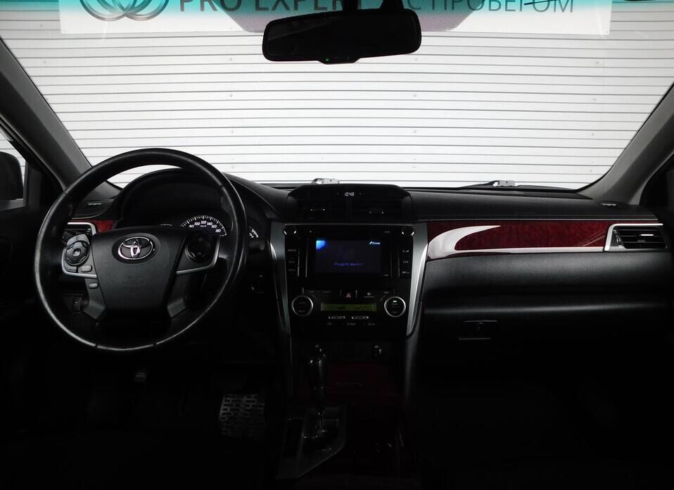 Toyota Camry, VII (XV50) 2.5 AT (181 л.с.)