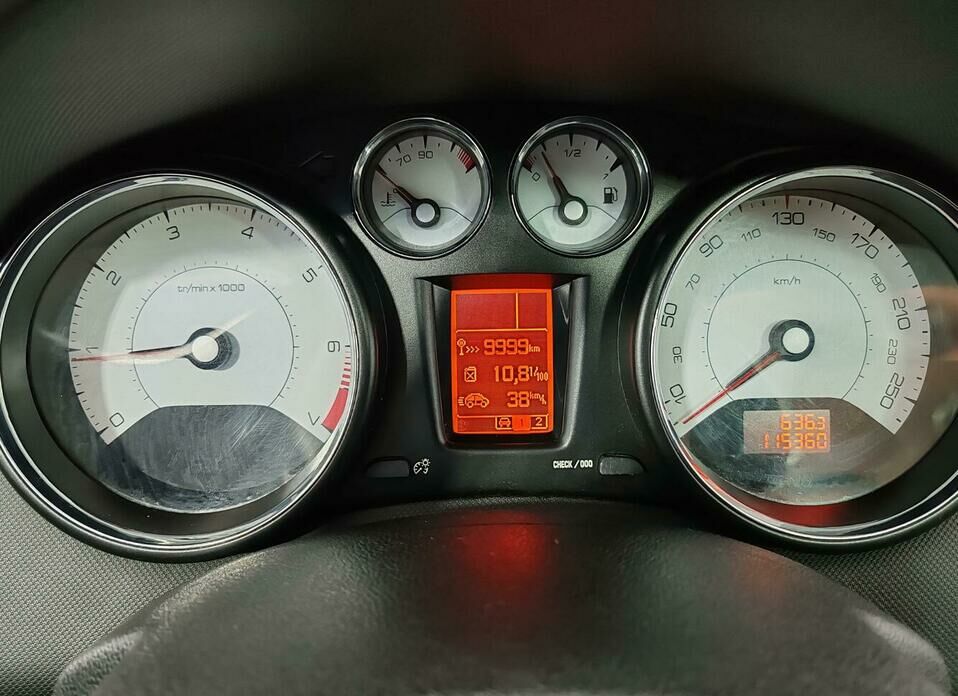 Peugeot 308 1.6 MT (120 л.с.)