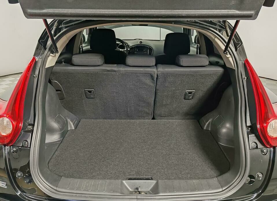 Nissan Juke 1.6 CVT (117 л.с.)