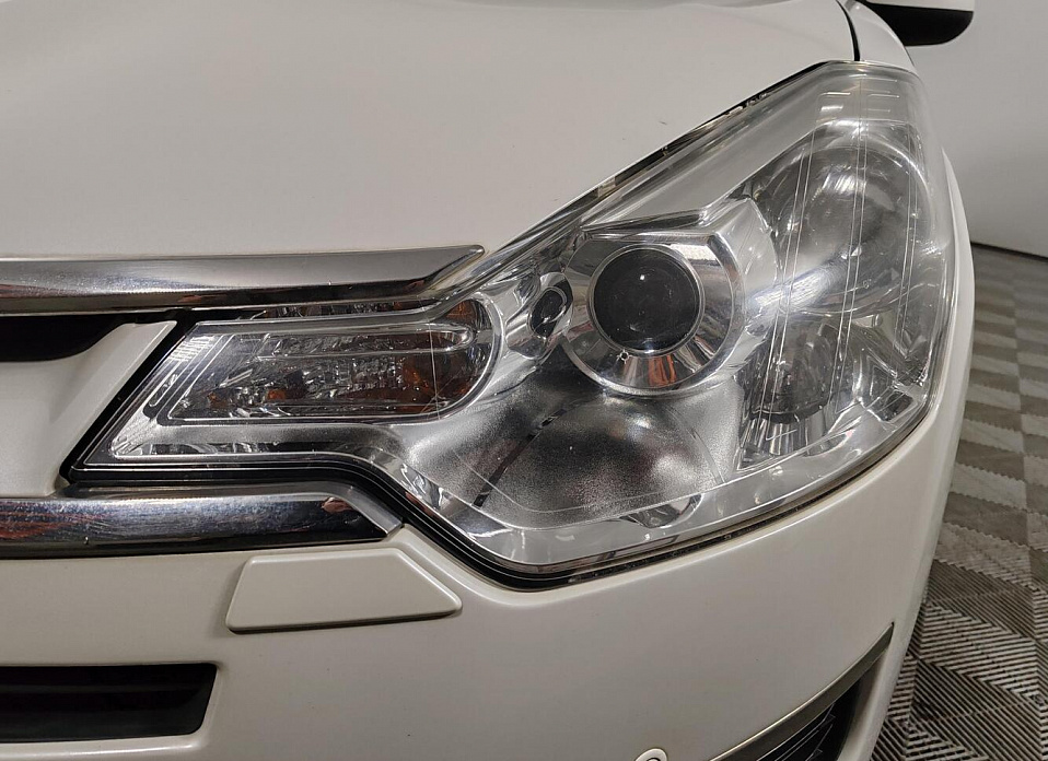 Citroen C-Crosser 2.0 CVT (147 л.с.) 4WD