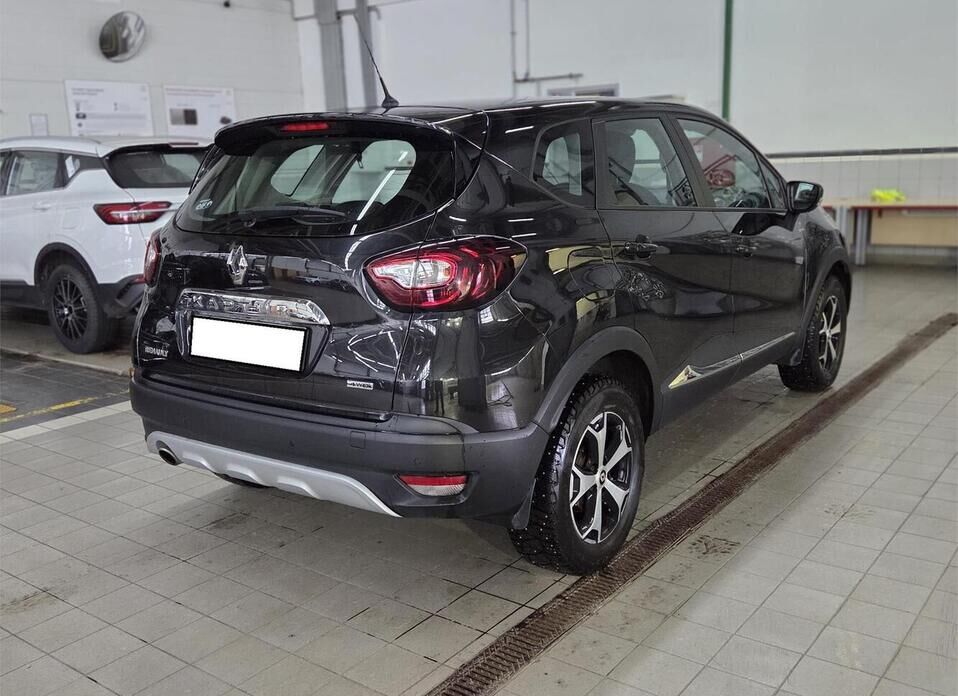 Renault Kaptur, I 2.0 MT (143 л.с.) 4WD