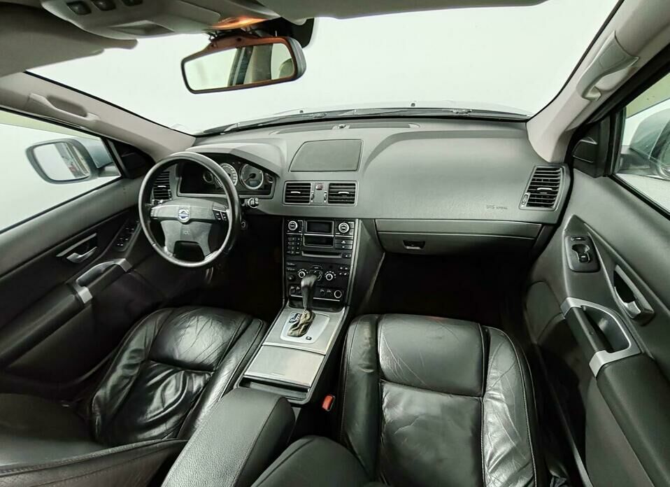 Volvo XC90 2.4d AT (185 л.с.) 4WD
