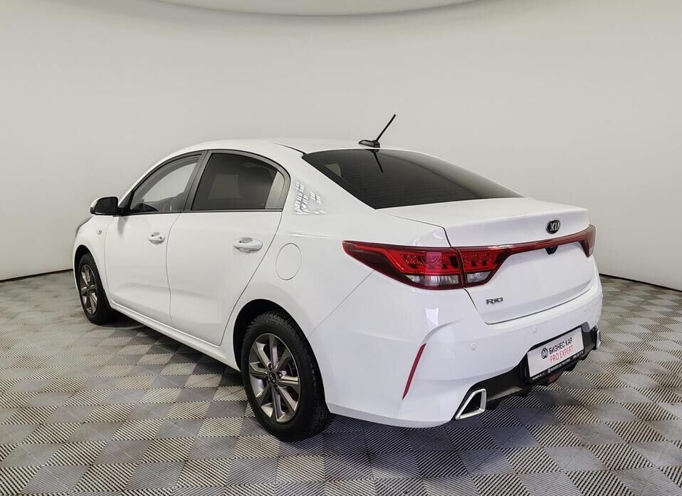 Kia Rio, IV Рестайлинг 1.6 AT (123 л.с.)