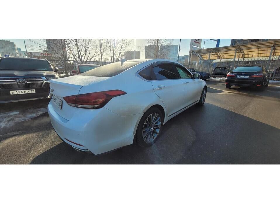 Hyundai Genesis, II 3.0 AT (249 л.с.) 4WD