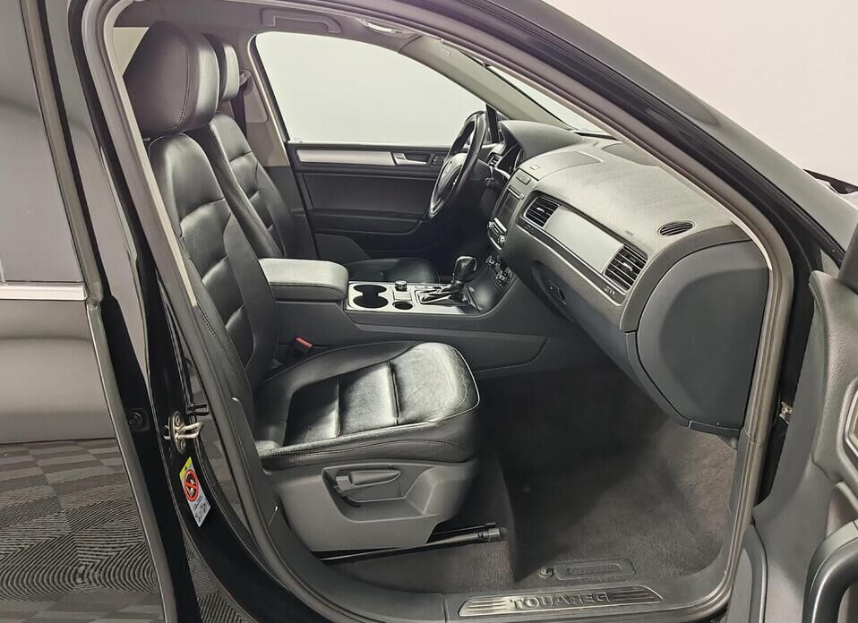 Volkswagen Touareg 3.6 AT (249 л.с.) 4WD