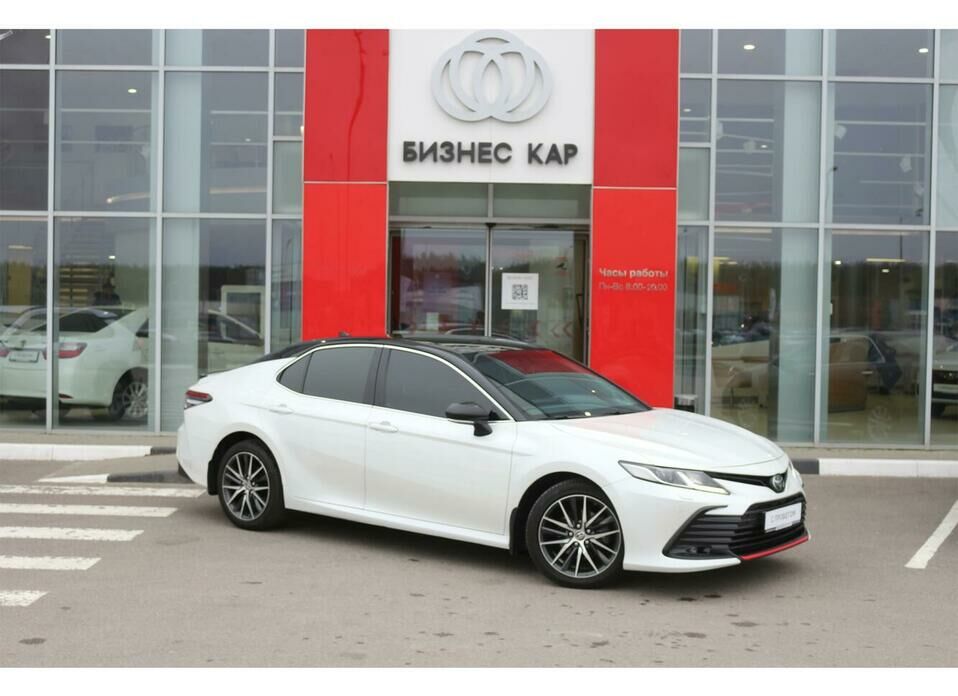 Toyota Camry 2.5 AT (200 л.с.)