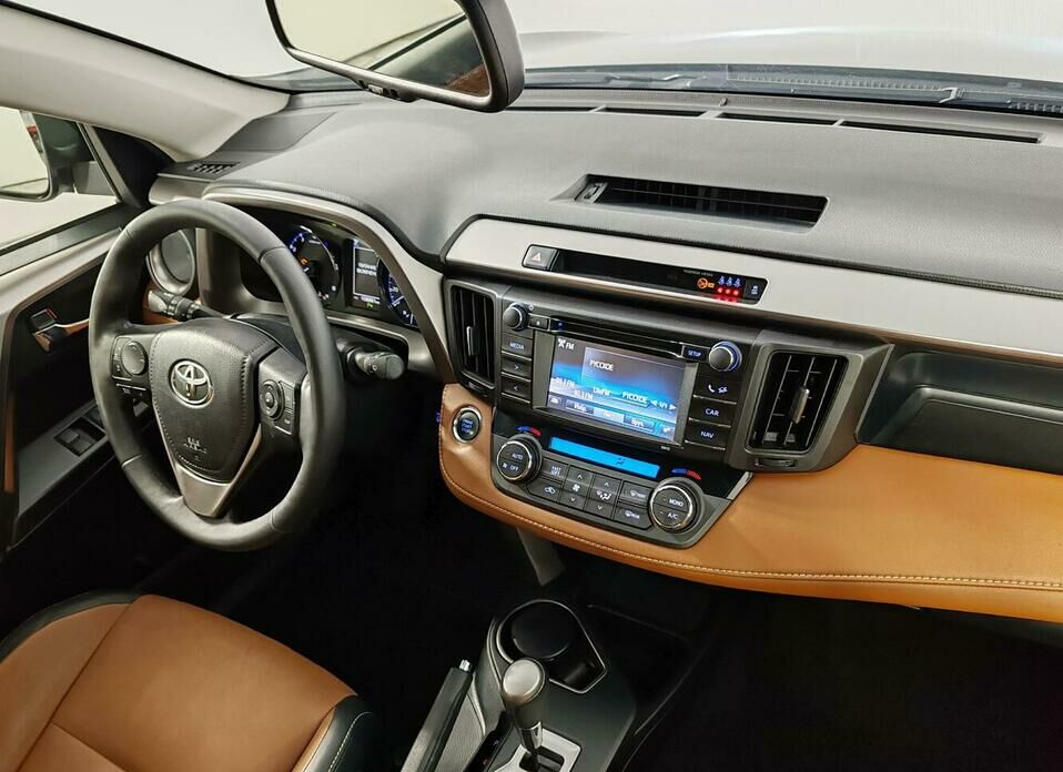 Toyota RAV4 2.5 AT (180 л.с.) 4WD