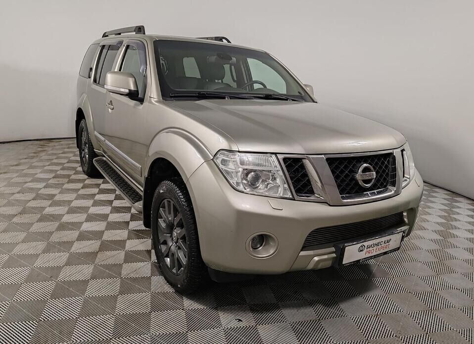 Nissan Pathfinder, III Рестайлинг 3.0d AT (231 л.с.) 4WD