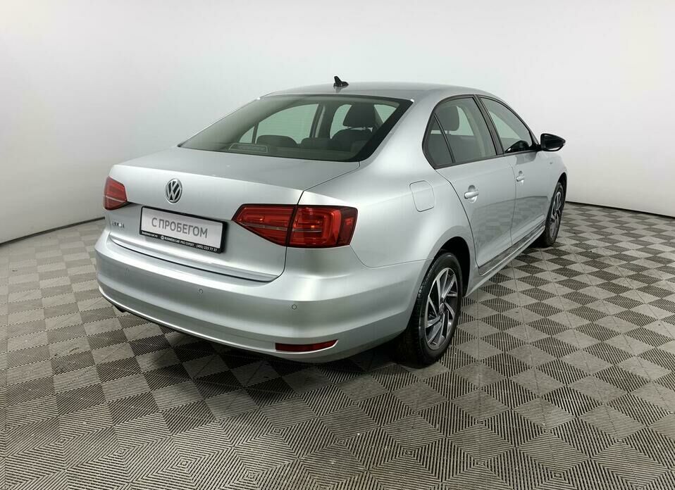 Volkswagen Jetta 1.6 AT (110 л.с.)