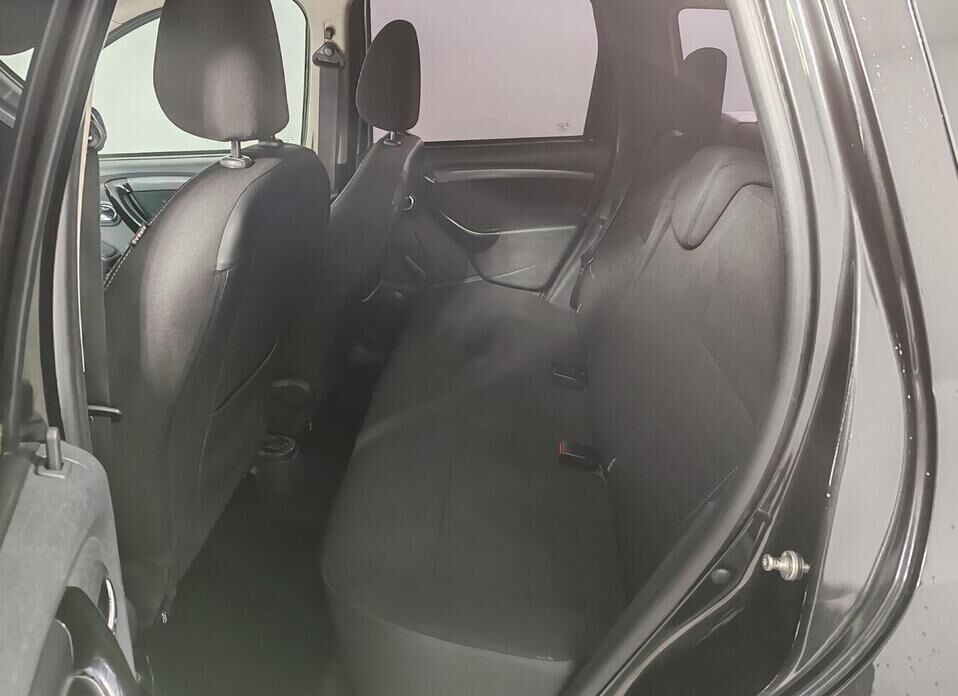 Renault Duster 1.6 MT (114 л.с.) 4WD