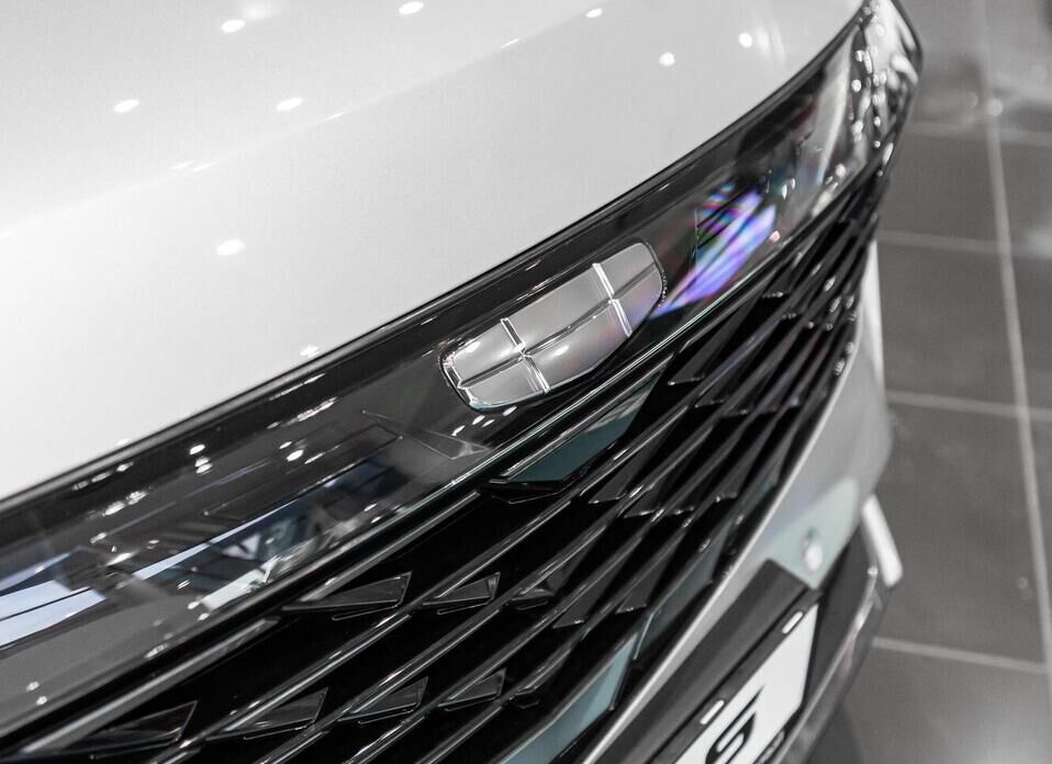 Geely Atlas, II 2.0 AT (200 л.с.) 4WD