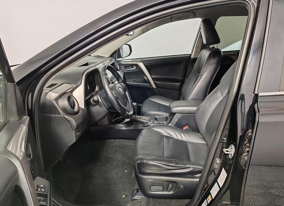 Toyota RAV4, IV (XA40) Рестайлинг 2.5 AT (180 л.с.) 4WD