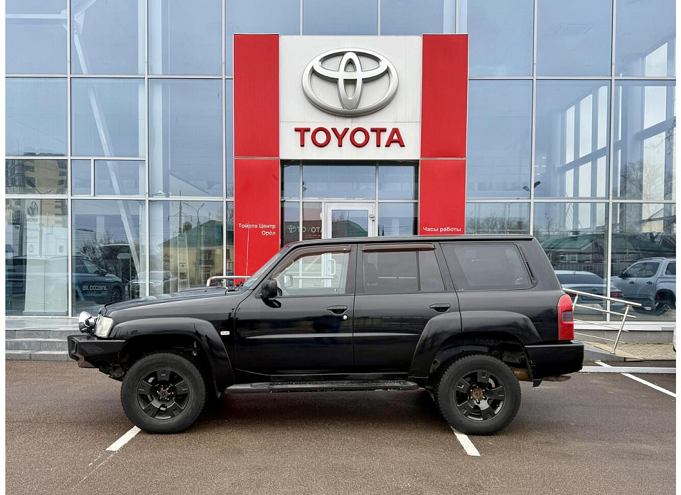 Nissan Patrol, V (Y61) Рестайлинг 3.0d AT (160 л.с.) 4WD