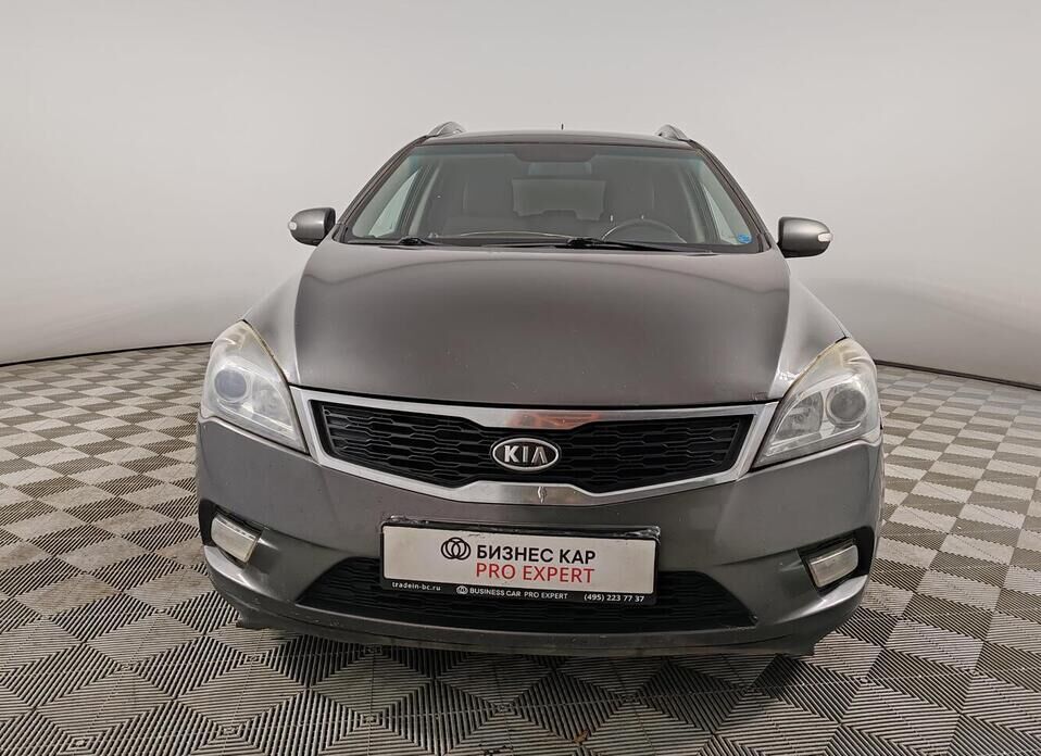 Kia Ceed, I Рестайлинг 1.6 MT (122 л.с.)