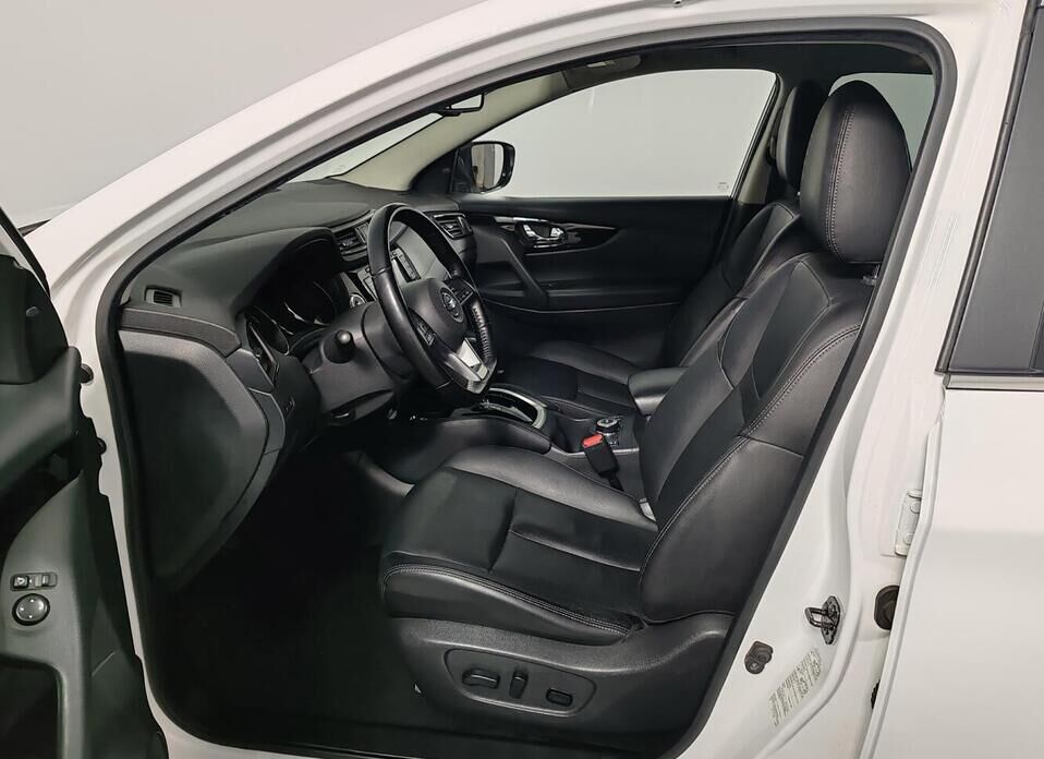 Nissan Qashqai, II Рестайлинг 2.0 CVT (144 л.с.) 4WD