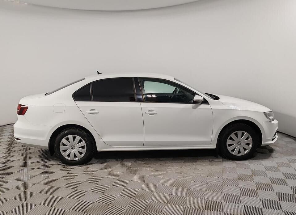 Volkswagen Jetta, VI Рестайлинг 1.6 AT (105 л.с.)