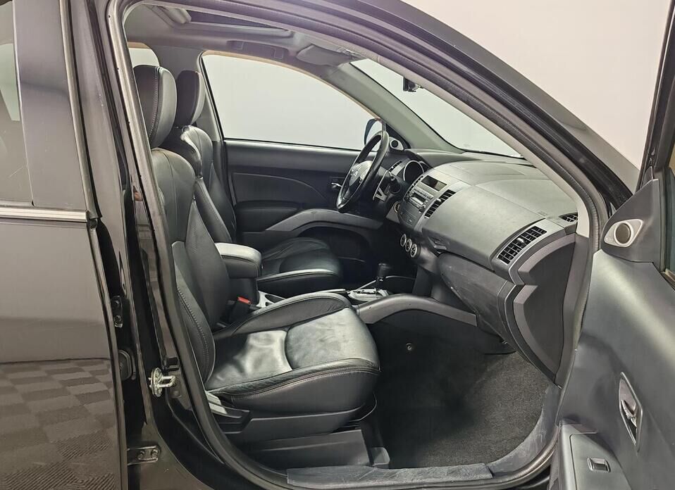 Mitsubishi Outlander 2.4 CVT (170 л.с.) 4WD