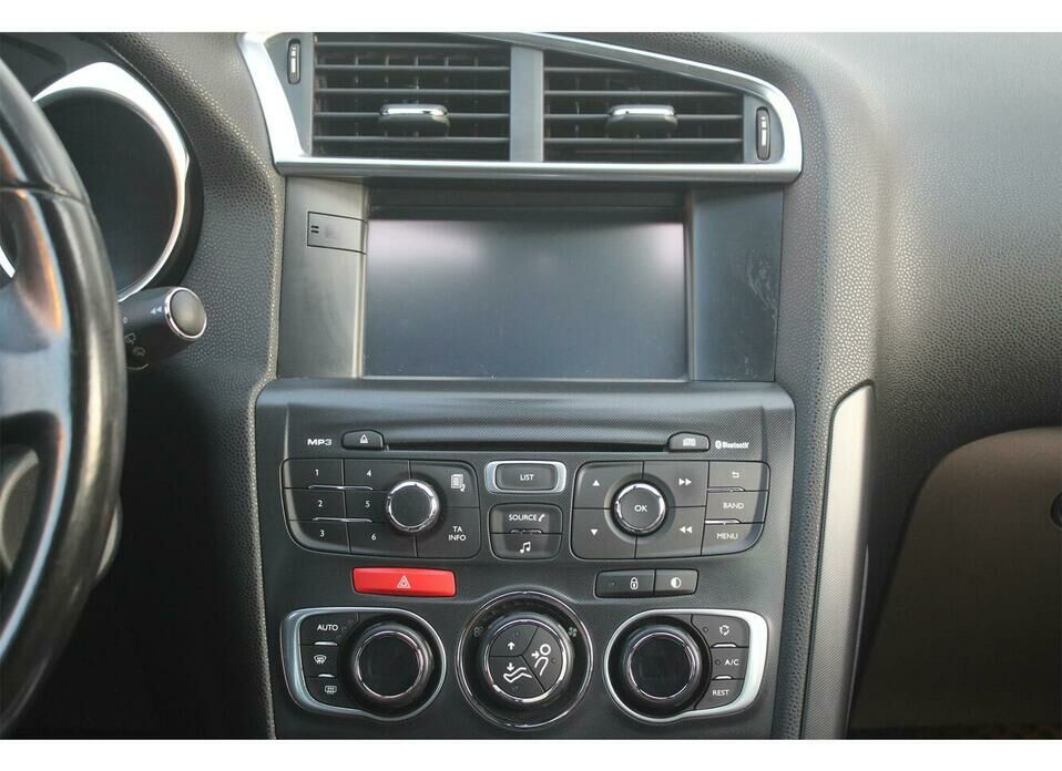 Citroen DS4 1.6 AT (150 л.с.)