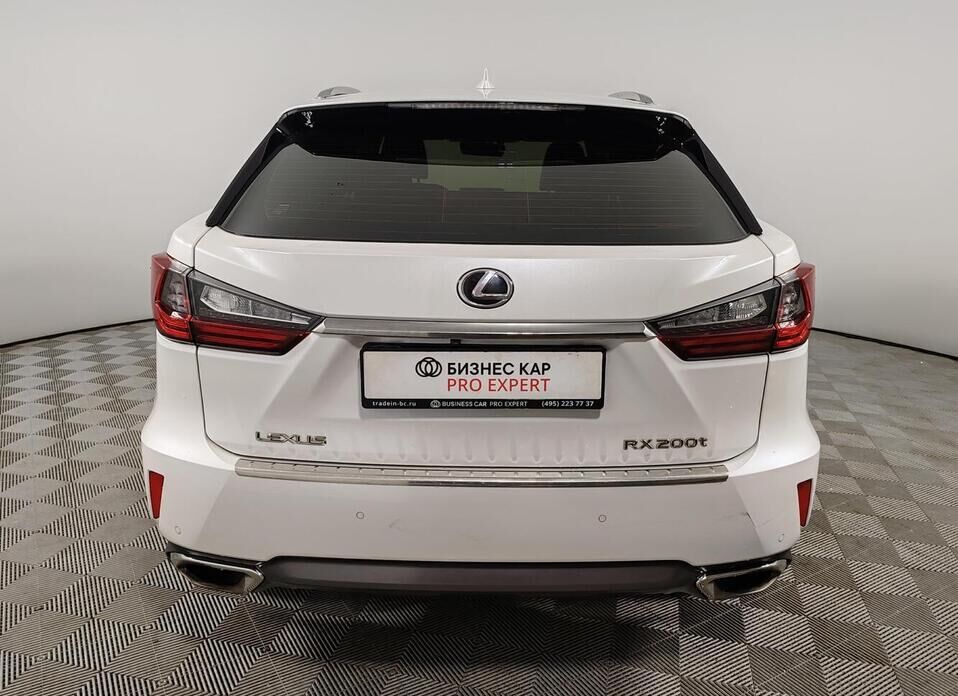 Lexus RX, IV 200t 2.0 AT (238 л.с.) 4WD