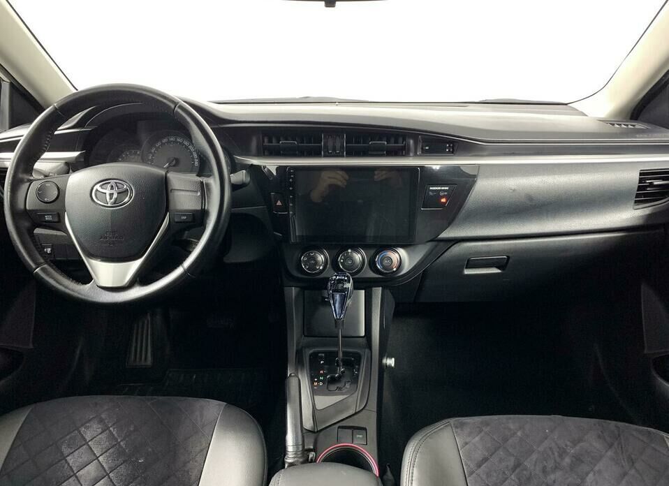 Toyota Corolla 1.6 CVT (122 л.с.)