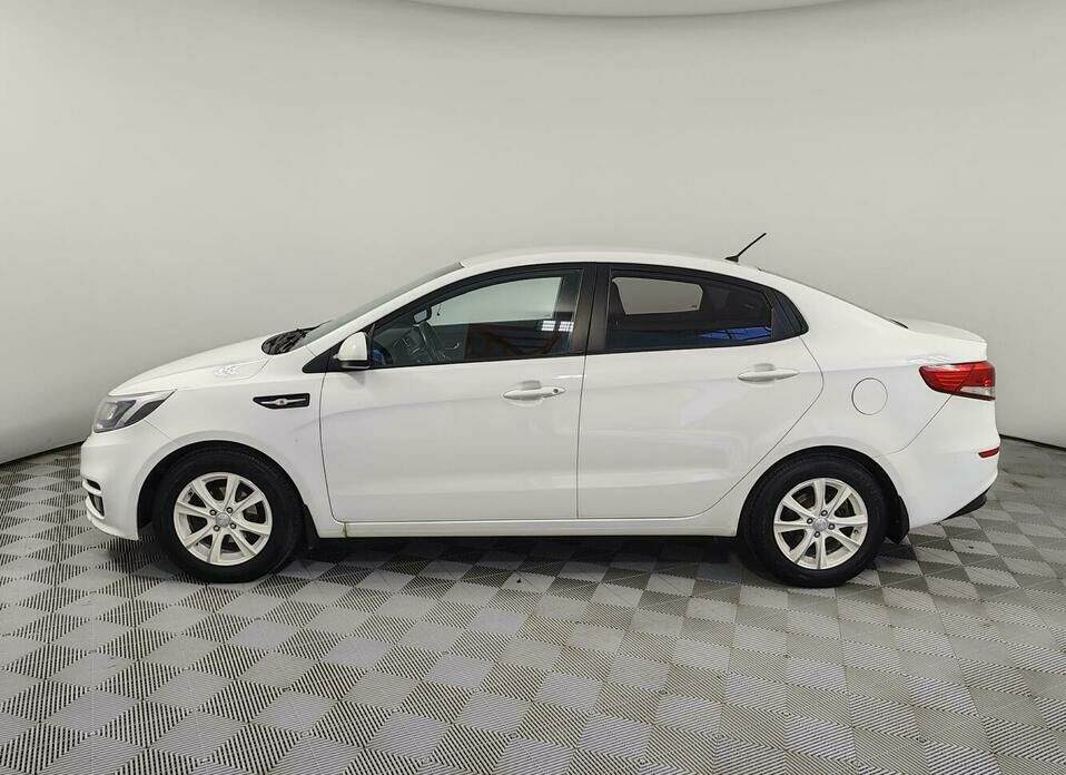 Kia Rio 1.6 AT (123 л.с.)