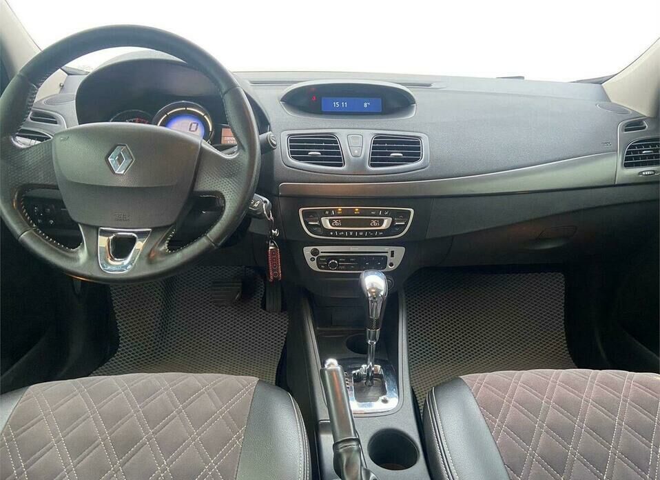 Renault Fluence 1.6 CVT (114 л.с.)