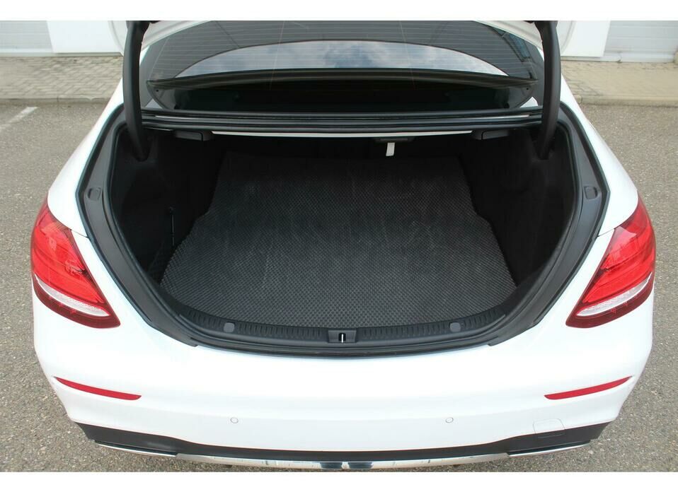 Mercedes-Benz E-Класс 200 2.0 AT (184 л.с.)