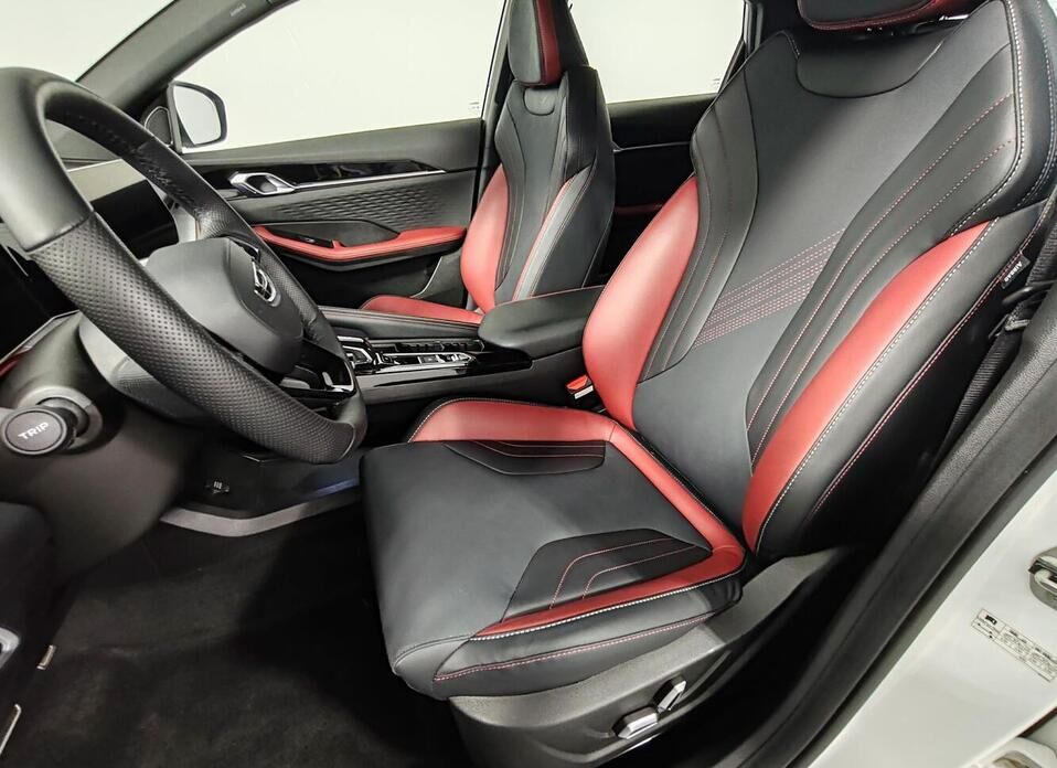 Geely Coolray, I Рестайлинг 1.5 AMT (147 л.с.)