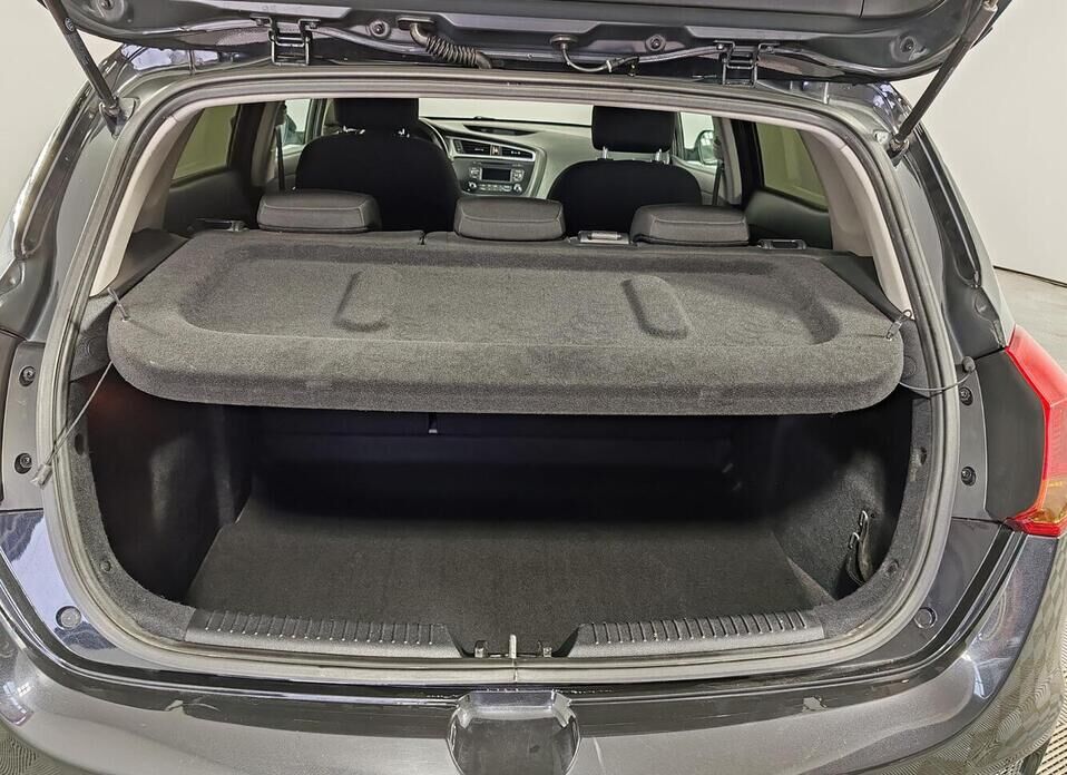 Kia Ceed, II Рестайлинг 1.6 AT (130 л.с.)